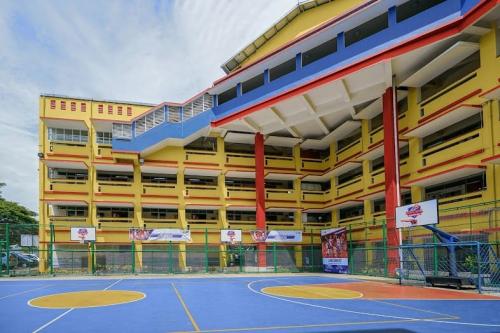 Tiara Kasih Junior High School, 私立学校 | We provide Indonesia infrastructure map on various property sectors and data. Access property listings, infrastructure developments, news, and valuable transaction data for informed decisions.