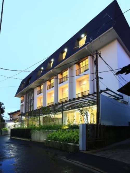 Havenwood Residence Simatupang, 服务 出租公寓 | We provide Indonesia infrastructure map on various property sectors and data. Access property listings, infrastructure developments, news, and valuable transaction data for informed decisions.