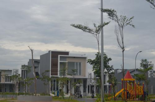 Yarra - Jakarta Garden City, residential commercial for lease sale, dijual disewakan | We provide Indonesia infrastructure map on various property sectors and data. Access property listings, infrastructure developments, news, and valuable transaction data for informed decisions.