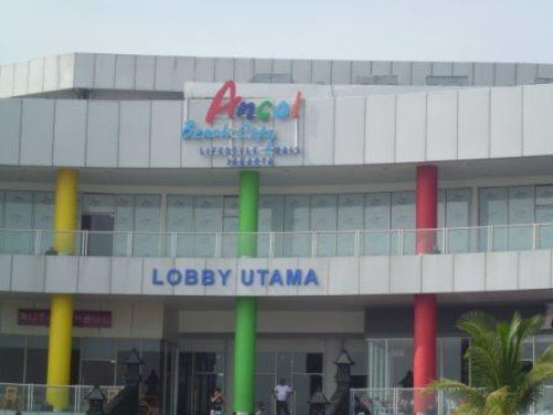 Ancol Beach City merupakan pusat perbelanjaan yang terletak di Jl. Pasir Putih Raya, Kecamatan  Pademangan, Jakarta Utara. Pusat perbelanjaan ini resmi dibuka p...