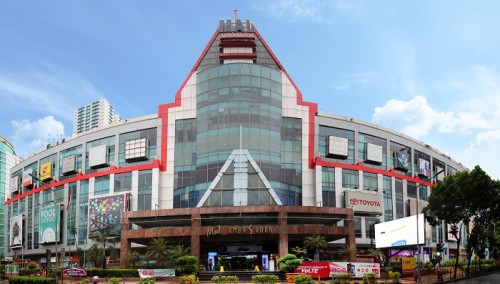 Ambasador Mall yang berlokasikan di karet kuningan, Setia Budi,Jakarta Selatan, terletak di lokasi strategis, sehingga mudah dijangkau. Pusat perbelanjaan dan a...