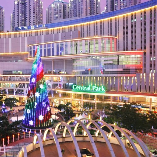 Central Park atau biasa disebut CP, merupakan pusat perbelanjaan yang terletak di Jl. Podomoro Agung, Kecamatan Grogol Petamburan, Jakarta Barat. Pusat perbelan...