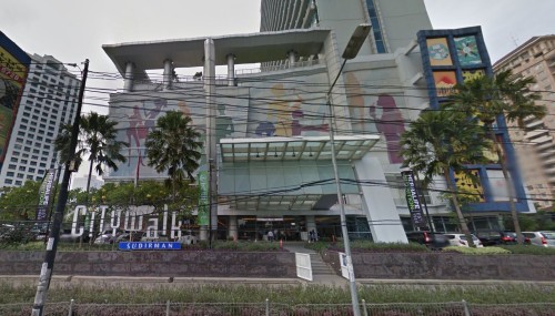 Citywalk merupakan salah satu pusat perbelanjaan di Tanah Abang, Jakarta Pusat. Bangunan enam lantai ini dibangun di atas lahan seluas 28.000 m2 dan berada di b...