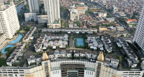 Thamrin City merupakan pusat perbelanjaan terpadu yang berlokasi di kawasan superblok di pusat Kota Jakarta. Dibangun oleh pengembang PT. Agung Podomoro Land da...