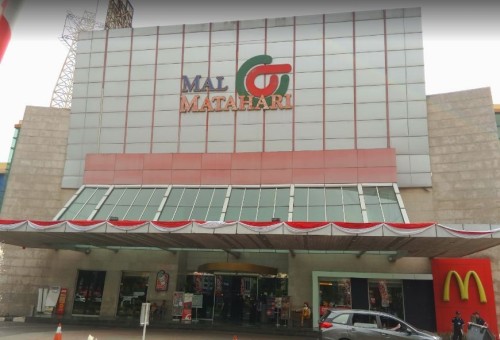 Daan Mogot Mall atau biasa disebut Mall Matahari merupakan pusat perbelanjaan yang terletak di dalam Kompleks Perumahan Daan Mogot Baru, tepatnya di Jalan Tanah...