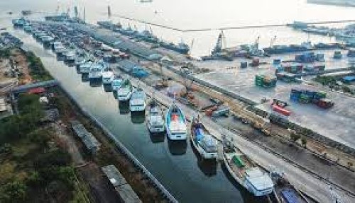 Port of Sunda Kelapa, 海港 | We provide Indonesia infrastructure map on various property sectors and data. Access property listings, infrastructure developments, news, and valuable transaction data for informed decisions.