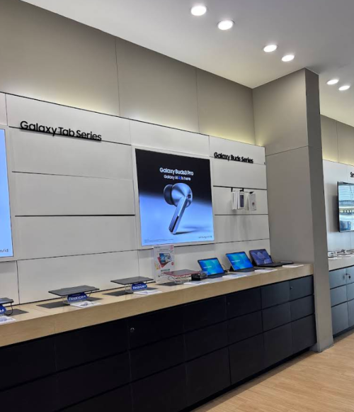 Samsung Experience Store Rawabelong, Stand Alone Retail | We provide Indonesia infrastructure map on various property sectors and data. Access property listings, infrastructure developments, news, and valuable transaction data for informed decisions.