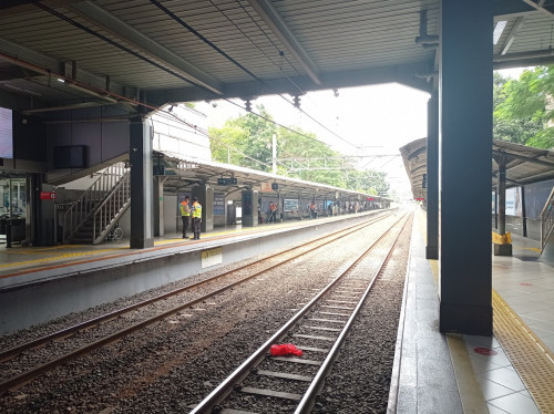 Sudirman Baru (BNI City), 机场火车站 | We provide Indonesia infrastructure map on various property sectors and data. Access property listings, infrastructure developments, news, and valuable transaction data for informed decisions.