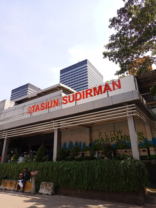Sudirman Baru (BNI City), 机场火车站 | We provide Indonesia infrastructure map on various property sectors and data. Access property listings, infrastructure developments, news, and valuable transaction data for informed decisions.