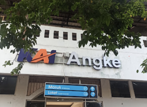 Angke Station, 通勤站 | We provide Indonesia infrastructure map on various property sectors and data. Access property listings, infrastructure developments, news, and valuable transaction data for informed decisions.