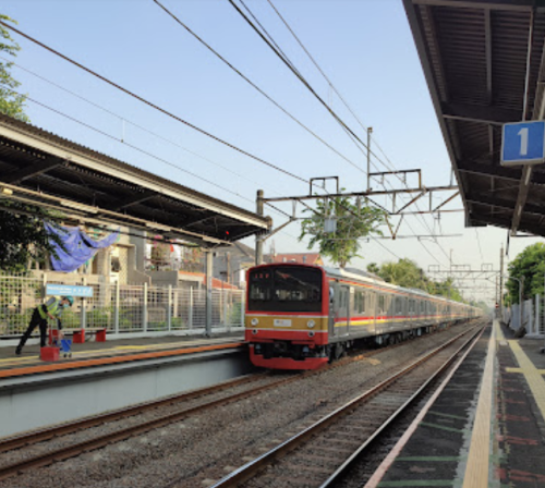 Cawang Station, 通勤站 | We provide Indonesia infrastructure map on various property sectors and data. Access property listings, infrastructure developments, news, and valuable transaction data for informed decisions.