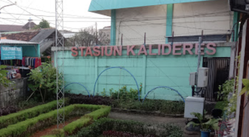 Kalideres Station, 通勤站 | We provide Indonesia infrastructure map on various property sectors and data. Access property listings, infrastructure developments, news, and valuable transaction data for informed decisions.