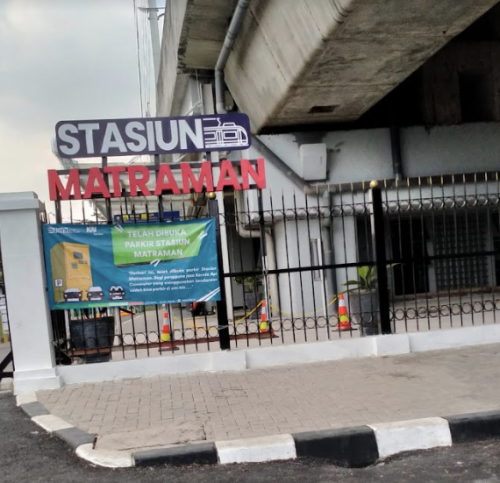 Matraman Station, 通勤站 | We provide Indonesia infrastructure map on various property sectors and data. Access property listings, infrastructure developments, news, and valuable transaction data for informed decisions.