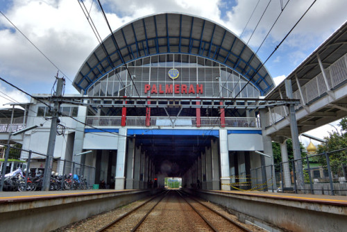 Palmerah Station, 通勤站 | We provide Indonesia infrastructure map on various property sectors and data. Access property listings, infrastructure developments, news, and valuable transaction data for informed decisions.