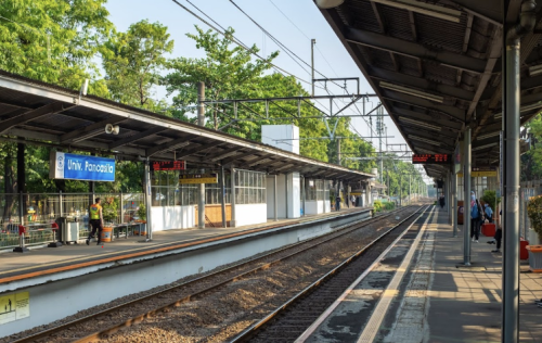 Universitas Pancasila Station, 通勤站 | We provide Indonesia infrastructure map on various property sectors and data. Access property listings, infrastructure developments, news, and valuable transaction data for informed decisions.