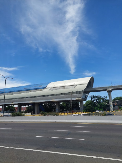 Kampung Rambutan Station, 轻轨站 | We provide Indonesia infrastructure map on various property sectors and data. Access property listings, infrastructure developments, news, and valuable transaction data for informed decisions.
