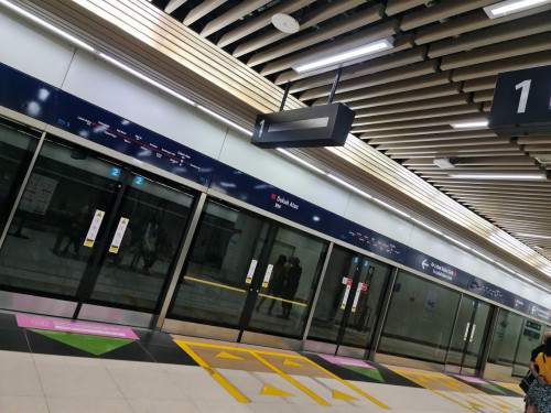 Dukuh Atas BNI Station, 捷运站 | We provide Indonesia infrastructure map on various property sectors and data. Access property listings, infrastructure developments, news, and valuable transaction data for informed decisions.