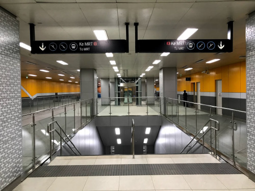 Dukuh Atas BNI Station, 捷运站 | We provide Indonesia infrastructure map on various property sectors and data. Access property listings, infrastructure developments, news, and valuable transaction data for informed decisions.