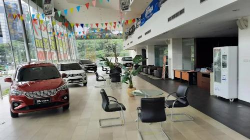 IMT Suzuki Pondok Indah Jakarta, Automotive Dealership | We provide Indonesia infrastructure map on various property sectors and data. Access property listings, infrastructure developments, news, and valuable transaction data for informed decisions.