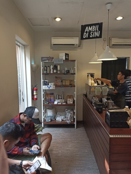 Toko Kopi Tuku Cipete, Stand Alone Retail | We provide Indonesia infrastructure map on various property sectors and data. Access property listings, infrastructure developments, news, and valuable transaction data for informed decisions.