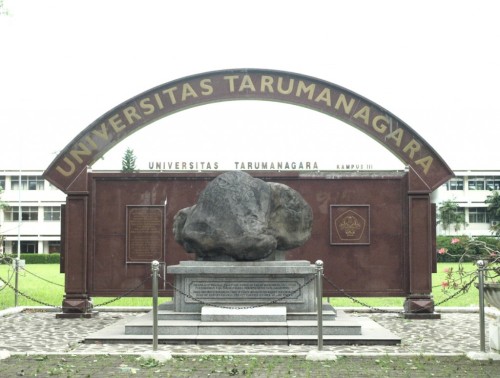 Tarumanagara University Campus 3, 大学 | We provide Indonesia infrastructure map on various property sectors and data. Access property listings, infrastructure developments, news, and valuable transaction data for informed decisions.