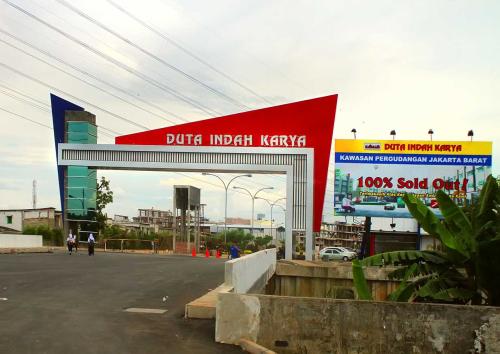 Duta Indah Karya Warehouse, 仓库 | We provide Indonesia infrastructure map on various property sectors and data. Access property listings, infrastructure developments, news, and valuable transaction data for informed decisions.