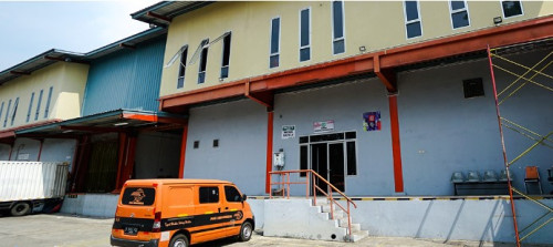 Gudang OR-5 JIEP berlokasi di Jl. Rawa Sumur Timur, Kecamatan Pulo Gadung, Kota Jakarta Timur, Provinsi DKI Jakarta. Warehouse ini dikembangkan oleh Jakarta Ind...