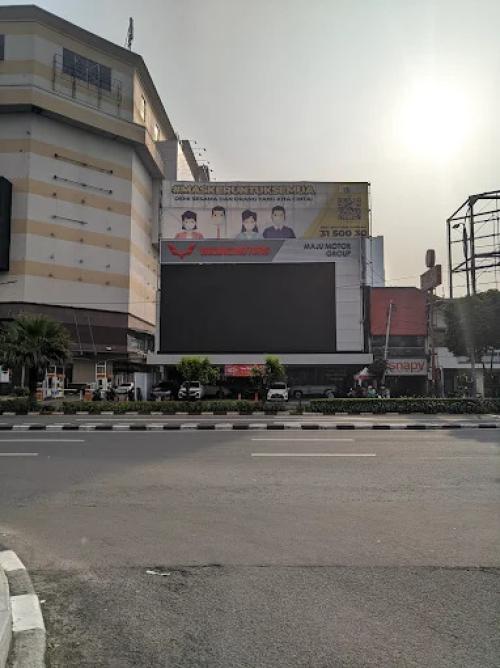 Wuling Maju Senayan, Automotive Dealership | We provide Indonesia infrastructure map on various property sectors and data. Access property listings, infrastructure developments, news, and valuable transaction data for informed decisions.
