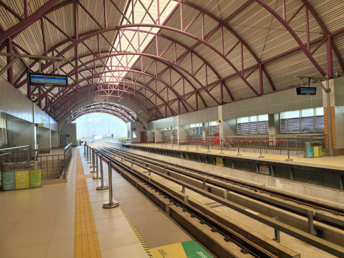 Bumi Sriwijaya Station, 轻轨站 | We provide Indonesia infrastructure map on various property sectors and data. Access property listings, infrastructure developments, news, and valuable transaction data for informed decisions.