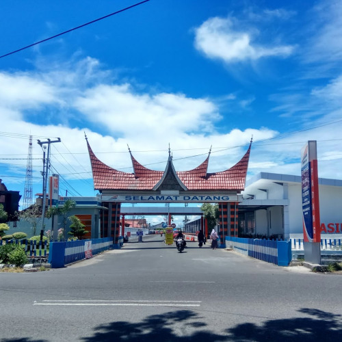 Padang Station, 机场火车站 | We provide Indonesia infrastructure map on various property sectors and data. Access property listings, infrastructure developments, news, and valuable transaction data for informed decisions.