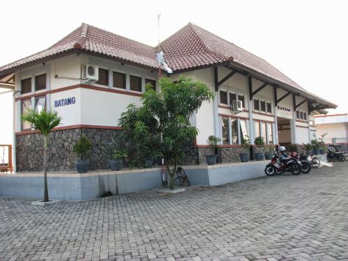 Batang Station, 城际站 | We provide Indonesia infrastructure map on various property sectors and data. Access property listings, infrastructure developments, news, and valuable transaction data for informed decisions.