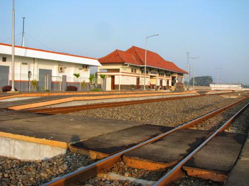 Batang Station, 城际站 | We provide Indonesia infrastructure map on various property sectors and data. Access property listings, infrastructure developments, news, and valuable transaction data for informed decisions.