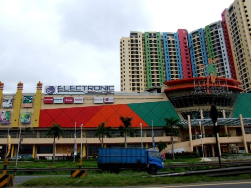 Completed apartment sale lease, jual sewa apartemen | We provide Indonesia infrastructure map on various property sectors and data. Access property listings, infrastructure developments, news, and valuable transaction data for informed decisions.