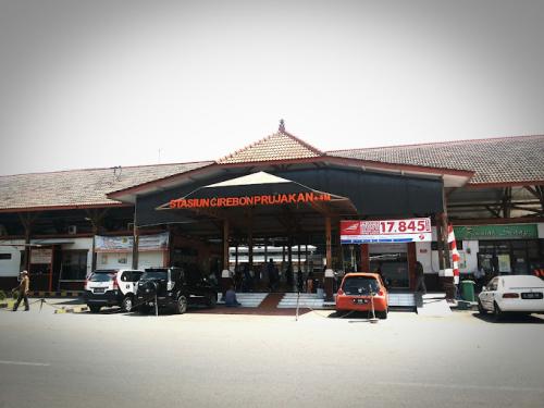 Cirebon Prujakan Station, 城际站 | We provide Indonesia infrastructure map on various property sectors and data. Access property listings, infrastructure developments, news, and valuable transaction data for informed decisions.