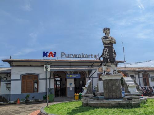 Purwakarta Station, 城际站 | We provide Indonesia infrastructure map on various property sectors and data. Access property listings, infrastructure developments, news, and valuable transaction data for informed decisions.