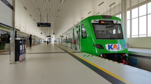 Yogyakarta Airport Station, 机场火车站 | We provide Indonesia infrastructure map on various property sectors and data. Access property listings, infrastructure developments, news, and valuable transaction data for informed decisions.