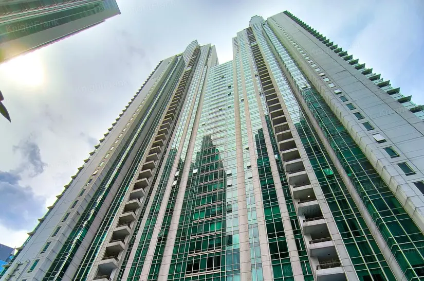Knight Frank | Exclusive 3BR Apartment with Private Lift at The Peak Sudirman - Renais Tower (High Floor) | The Peak Sudirman