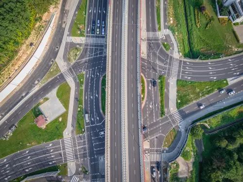 Ministry of Public Works to Complete 203 Kilometers of New Toll Road in May 2025 | KF Map – Digital Map for Property and Infrastructure in Indonesia